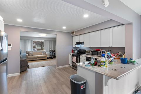 Tiny photo for 4649 Dundee Avenue, Columbus, OH 43227 (MLS # 225045279)