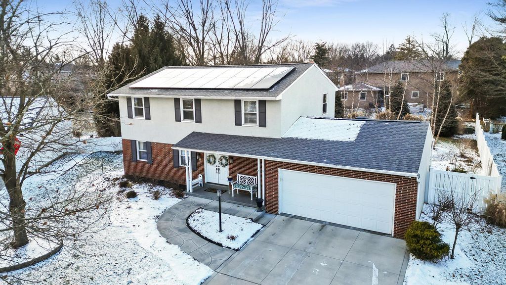Photo of 65 Haddam Place W, Westerville, OH 43081 (MLS # 226001694)