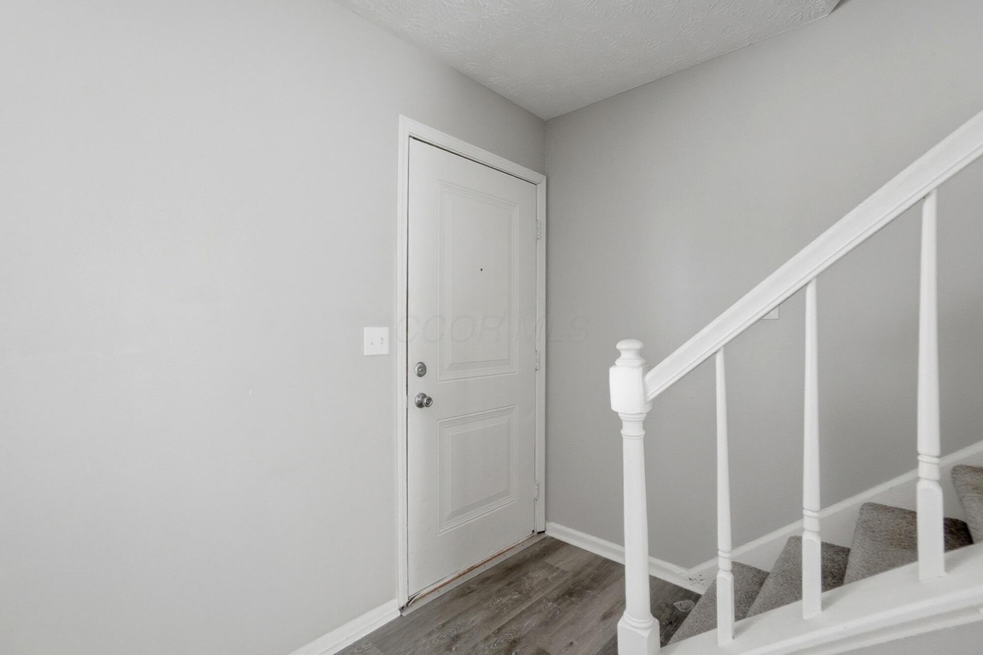 5730 Crossing Court 1