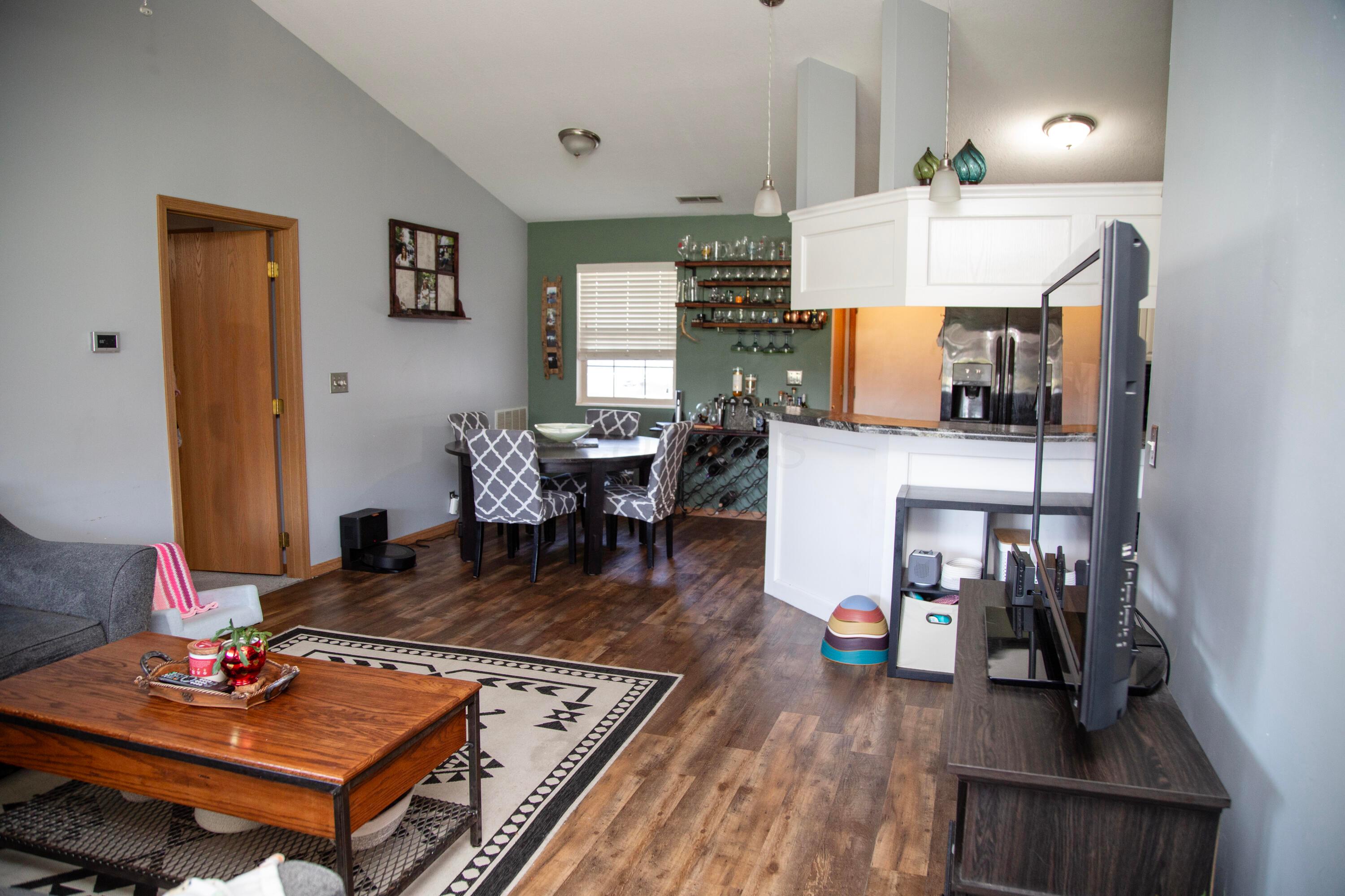 3946 Wiston Drive, Groveport, Ohio image 3