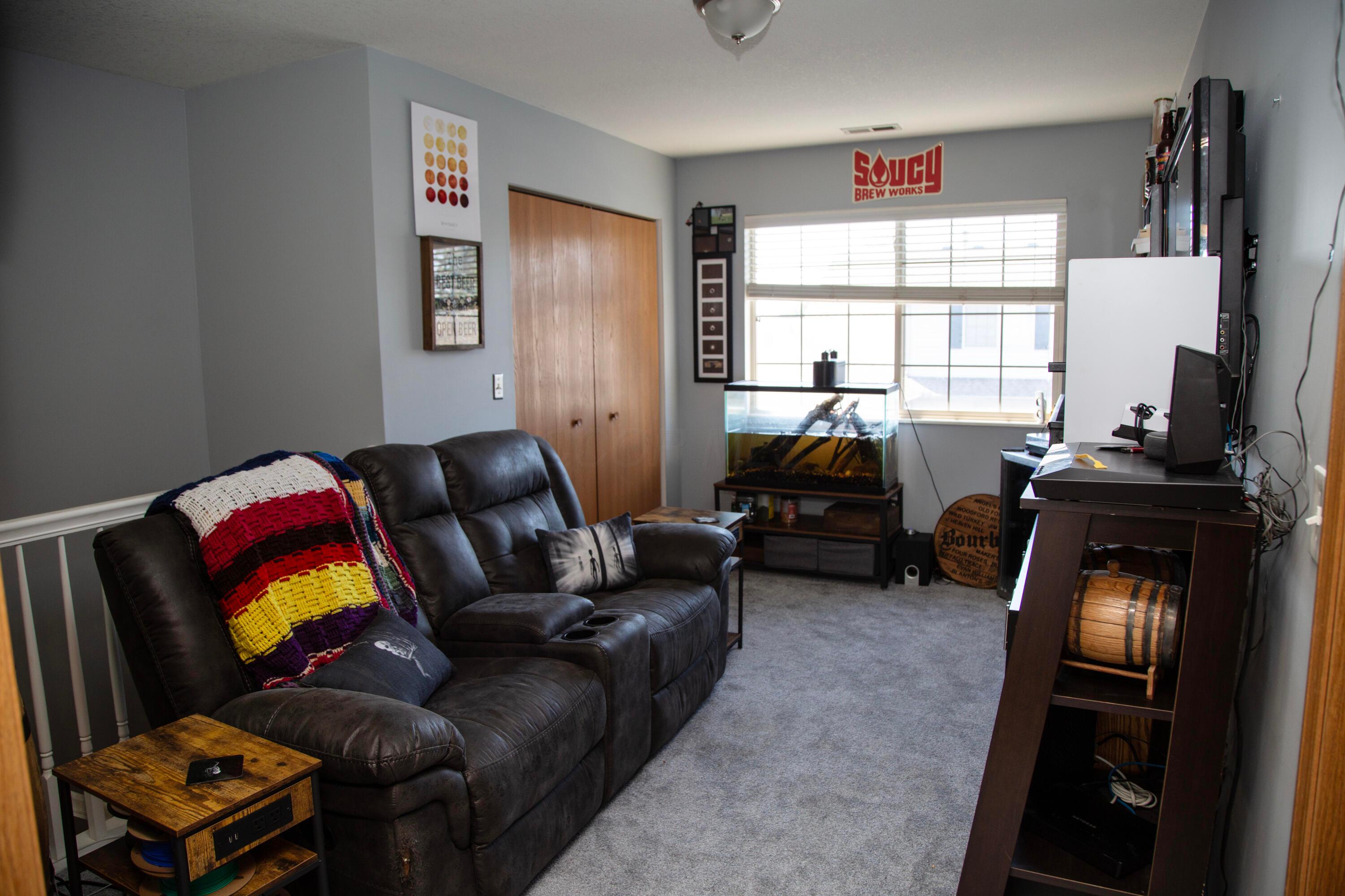 3946 Wiston Drive, Groveport, Ohio image 14