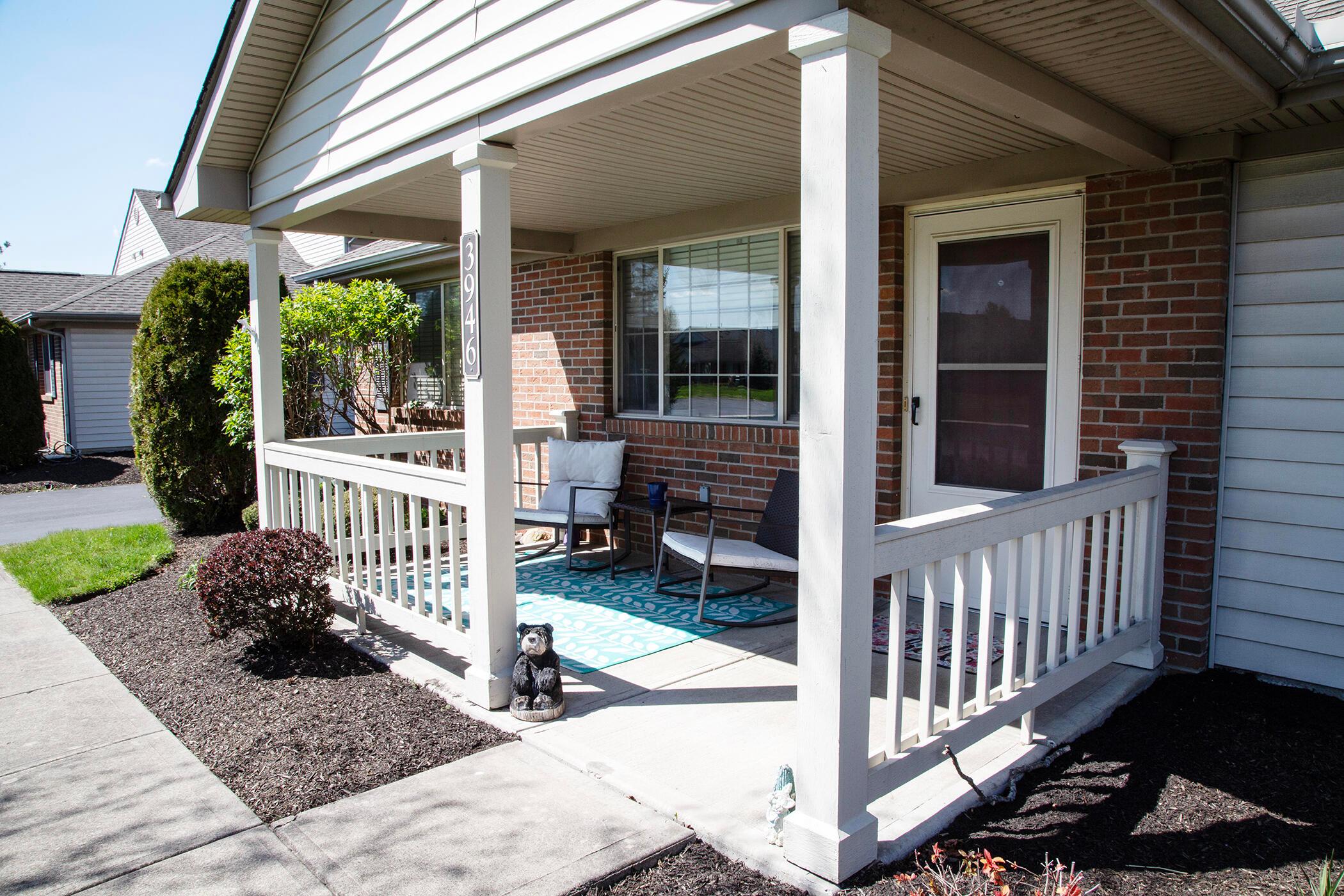 3946 Wiston Drive, Groveport, Ohio image 2