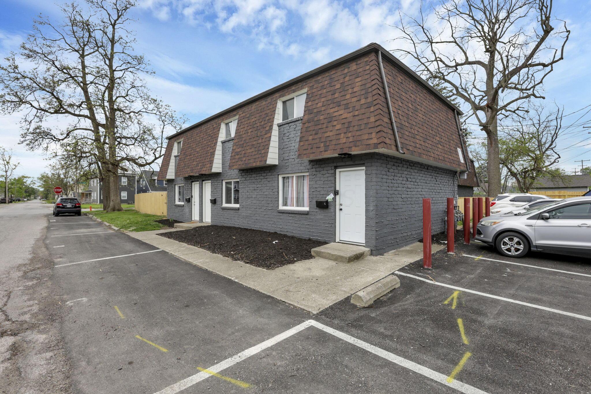 1530 Genessee Avenue