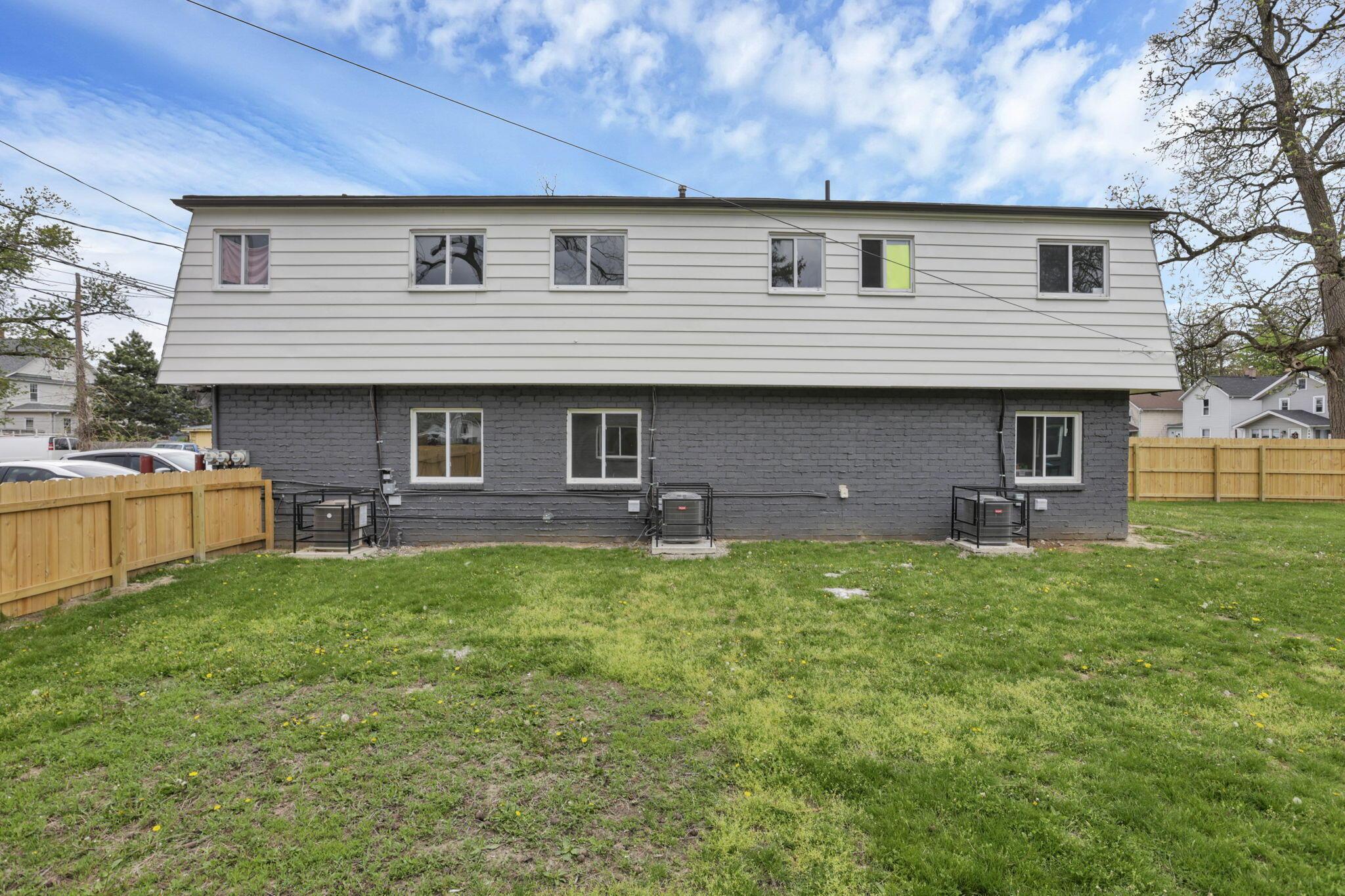 1530 Genessee Avenue