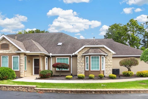 Photo of 708 Knolls Drive, Mount Vernon, OH 43050 (MLS # 226037190)