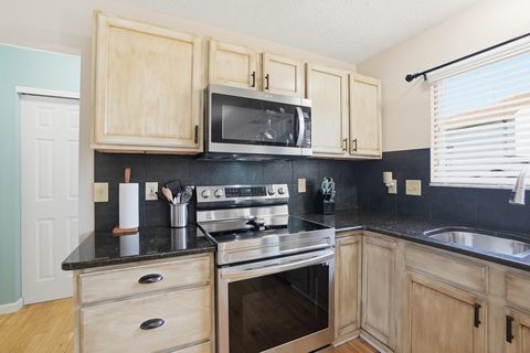 Tiny photo for 3834 Highland Bluff Drive, Groveport, OH 43125 (MLS # 226013905)