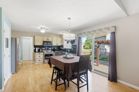 Tiny photo for 3834 Highland Bluff Drive, Groveport, OH 43125 (MLS # 226013905)