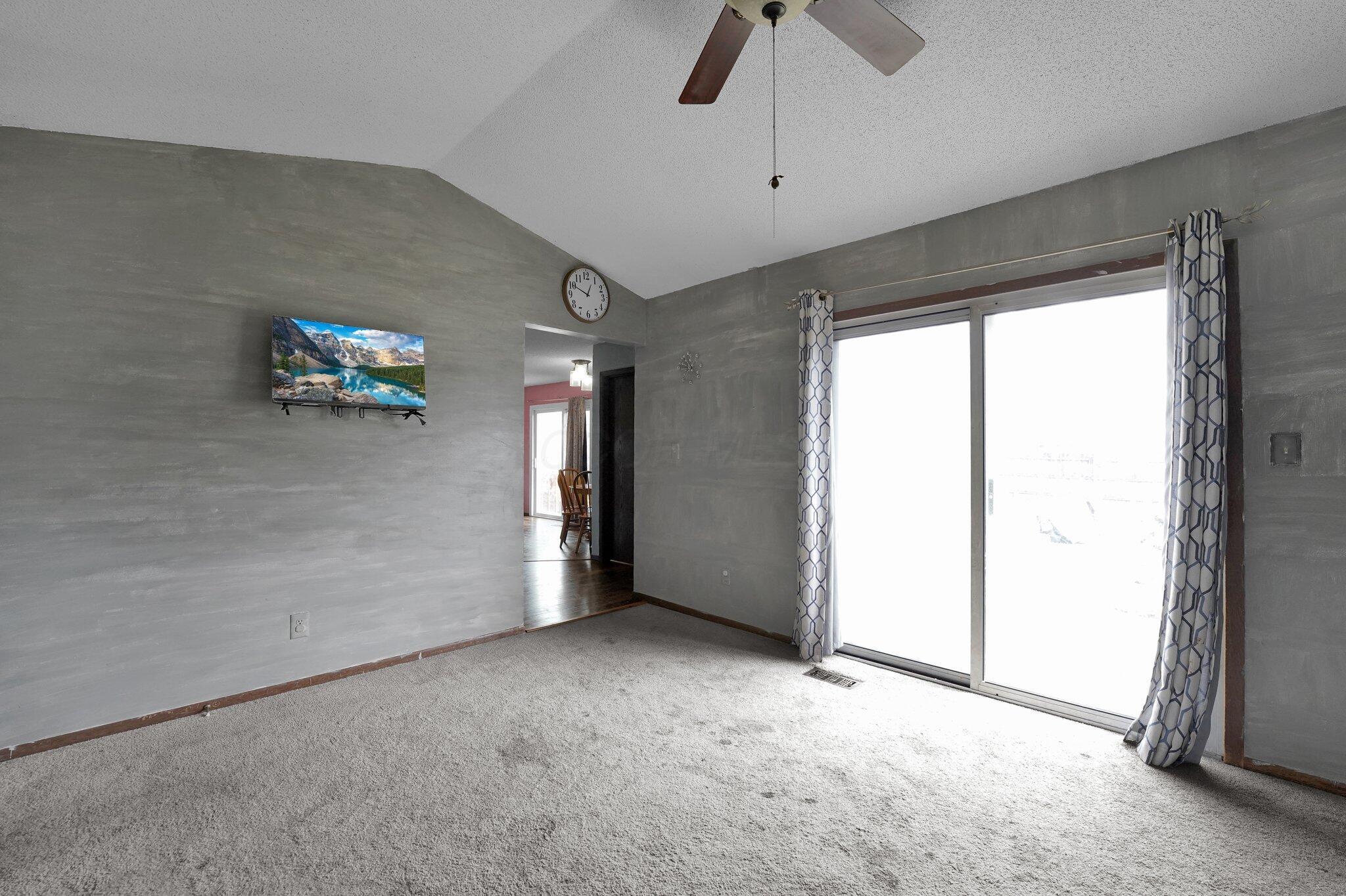 5850 Meadowhurst Way, Dublin, Ohio image 12
