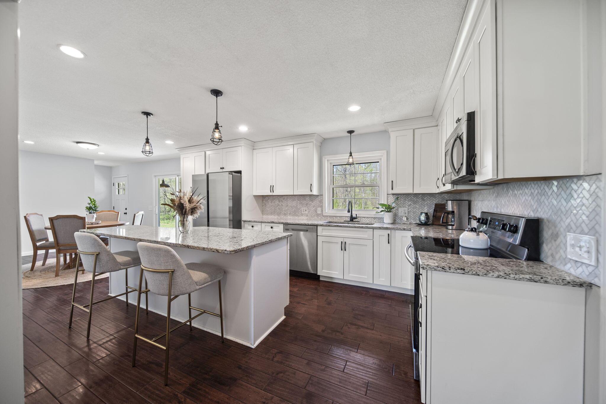 545 N County Line Road