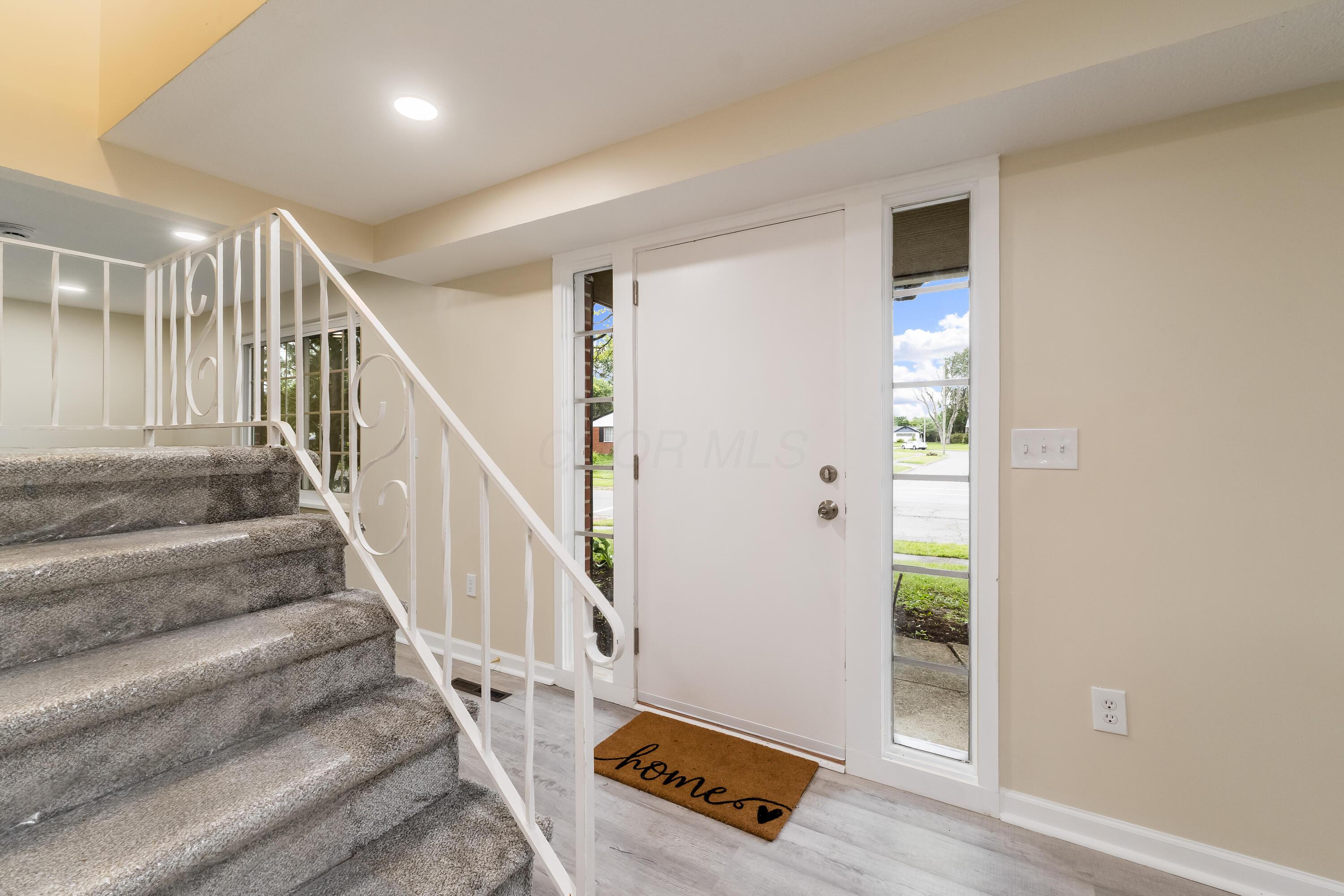 1419 Hentz Drive, Reynoldsburg, Ohio image 4