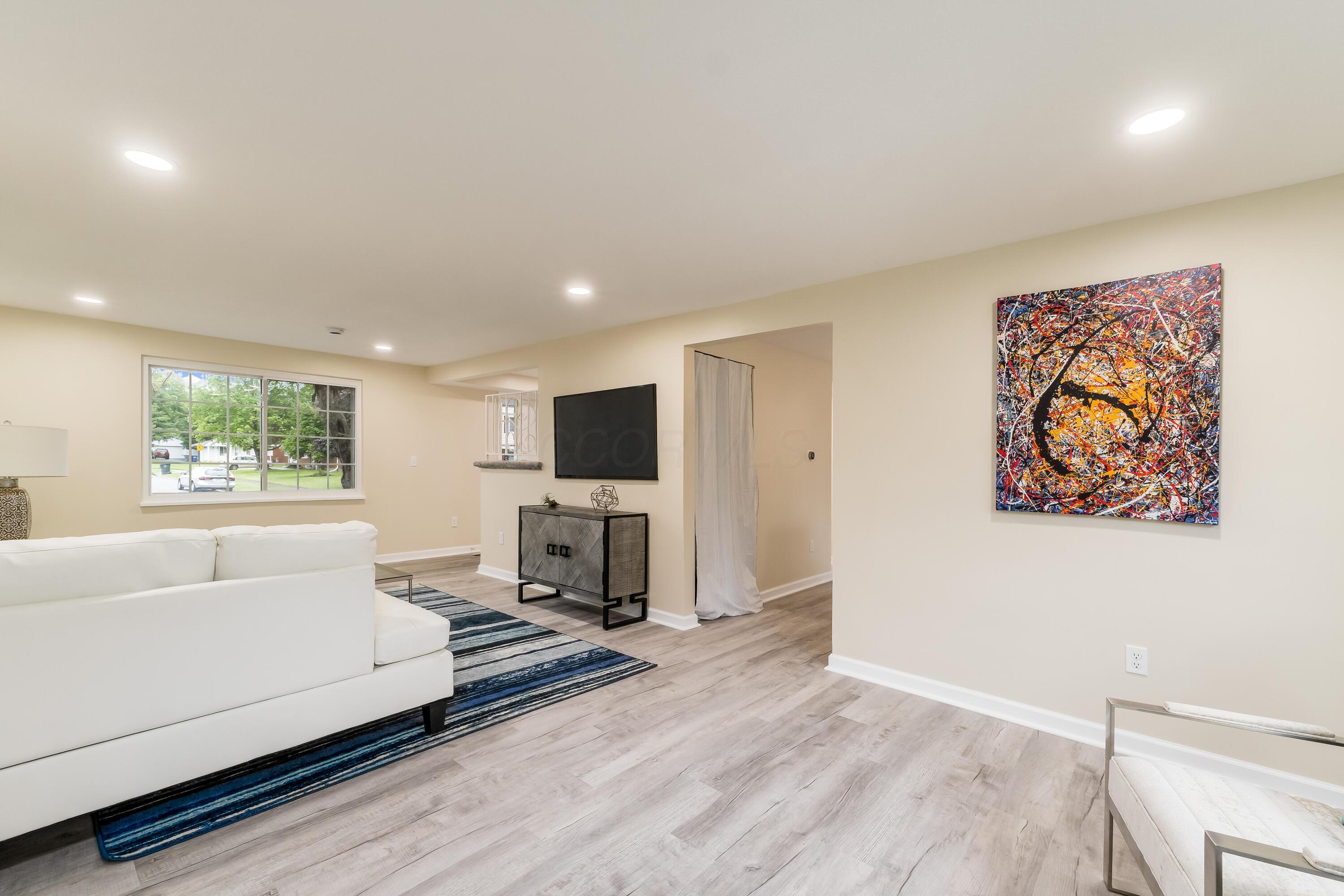 1419 Hentz Drive, Reynoldsburg, Ohio image 12