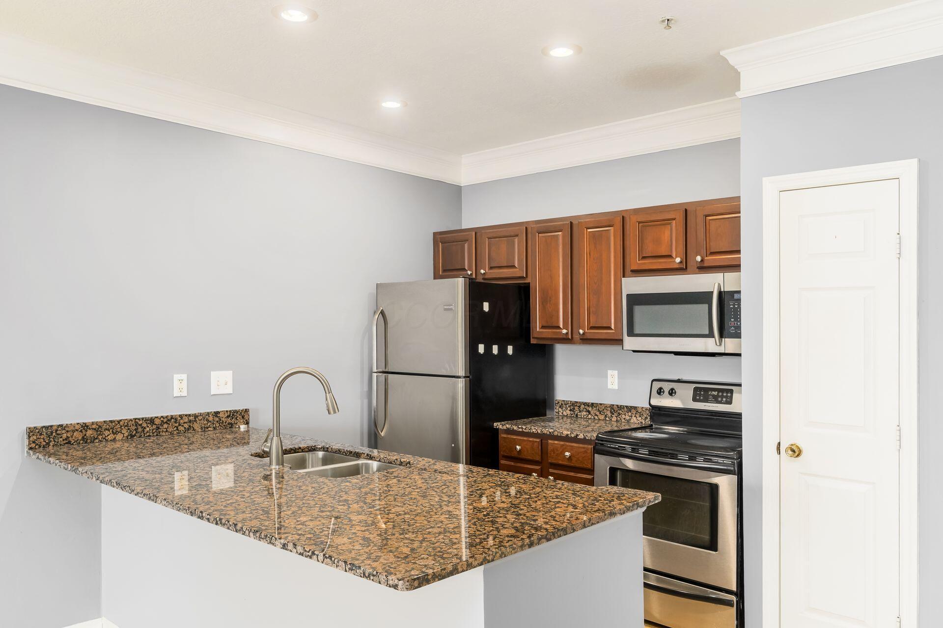 6245 Craughwell Lane, Dublin, Ohio image 17