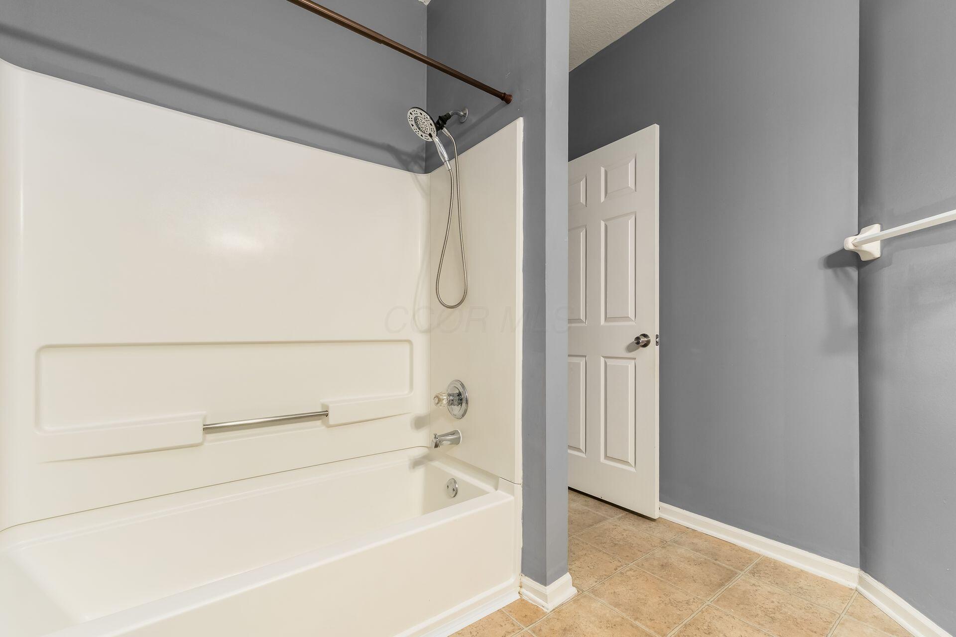 6245 Craughwell Lane, Dublin, Ohio image 37