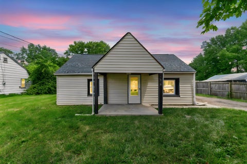 Photo of 1678 Dewberry Road, Columbus, OH 43207 (MLS # 226027601)