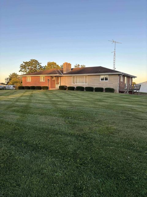 Photo of 2758 State Route 93 SE, New Lexington, OH 43764 (MLS # 225038458)