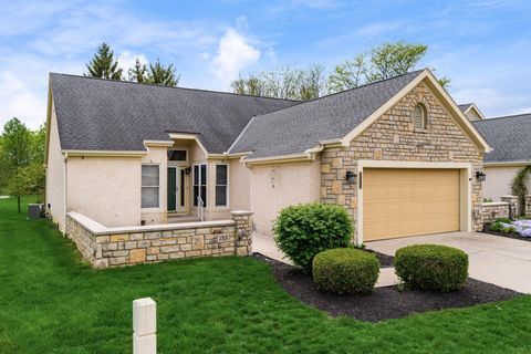 Photo of 2513 ViLilly Circle E, Grove City, OH 43123 (MLS # 226012891)