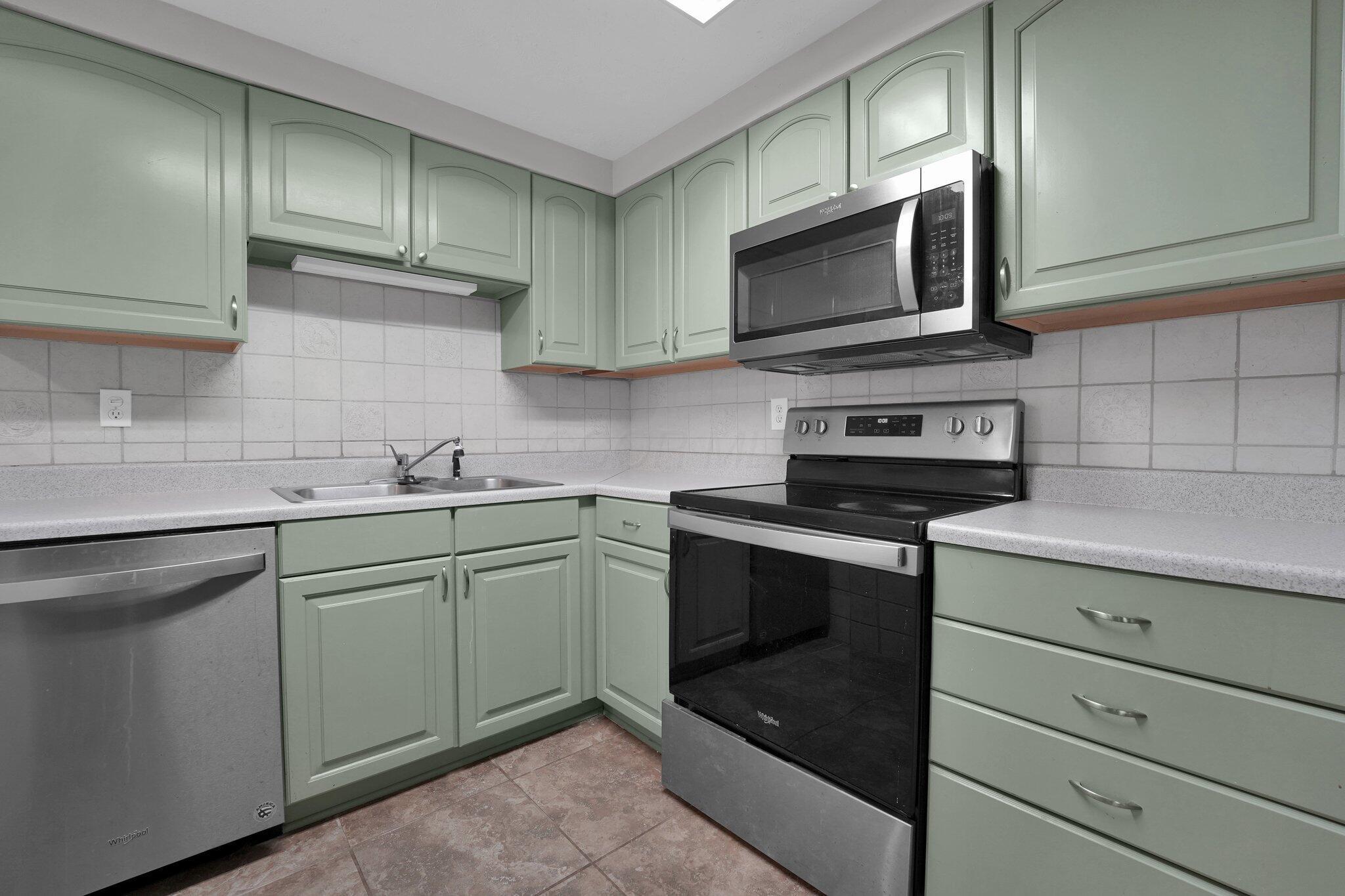 1508 Ives Avenue, Reynoldsburg, Ohio image 6