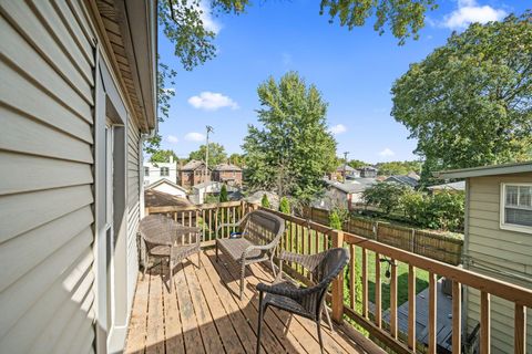 Tiny photo for 116 Hanford Street, Columbus, OH 43206 (MLS # 225037573)