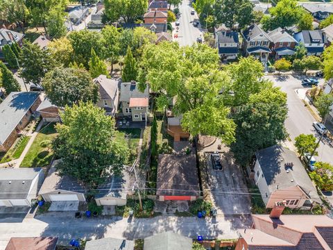 Tiny photo for 116 Hanford Street, Columbus, OH 43206 (MLS # 225037573)