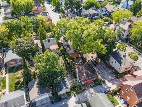 Tiny photo for 116 Hanford Street, Columbus, OH 43206 (MLS # 225037573)