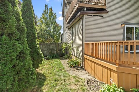 Tiny photo for 116 Hanford Street, Columbus, OH 43206 (MLS # 225037573)