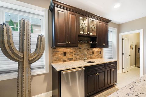 Tiny photo for 7126 Wilton Chase, Dublin, OH 43017 (MLS # 225045120)