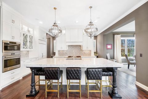 Tiny photo for 7126 Wilton Chase, Dublin, OH 43017 (MLS # 225045120)