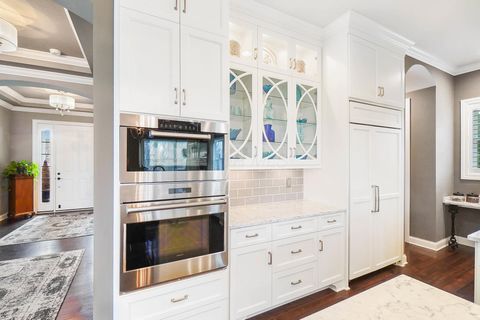 Tiny photo for 7126 Wilton Chase, Dublin, OH 43017 (MLS # 225045120)