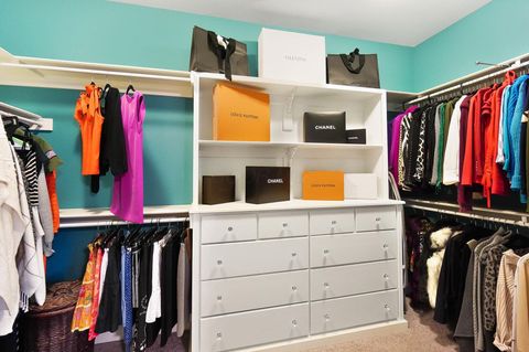 Tiny photo for 7126 Wilton Chase, Dublin, OH 43017 (MLS # 225045120)