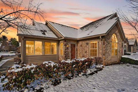 Photo of 3731 Stoneway Point, Powell, OH 43065 (MLS # 225044900)