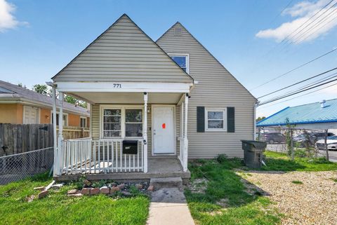 Photo of 771 S Hampton Road, Columbus, OH 43227 (MLS # 226015005)