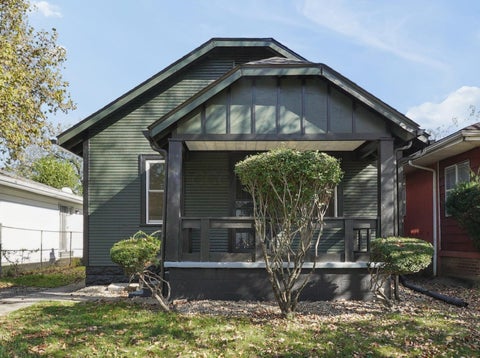 Photo of 1044 Seymour Avenue, Columbus, OH 43206 (MLS # 226039972)