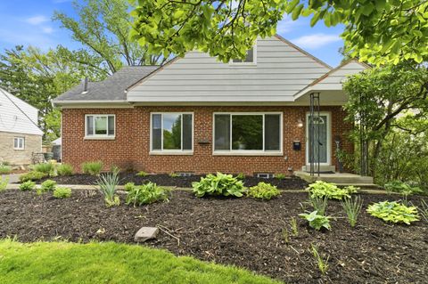 Photo of 580 Enfield Road, Columbus, OH 43209 (MLS # 226014315)