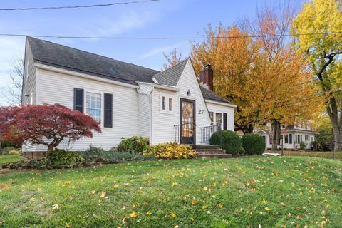 Tiny photo for 27 Woodland Avenue, Delaware, OH 43015 (MLS # 226002299)