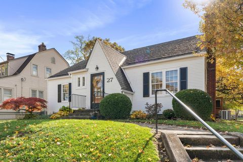 Tiny photo for 27 Woodland Avenue, Delaware, OH 43015 (MLS # 226002299)