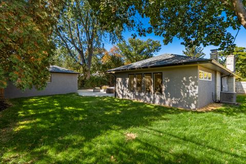 Tiny photo for 1909 Inchcliff Road, Columbus, OH 43221 (MLS # 225039554)