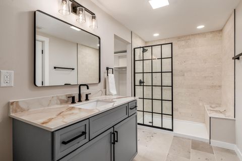Tiny photo for 1909 Inchcliff Road, Columbus, OH 43221 (MLS # 225039554)