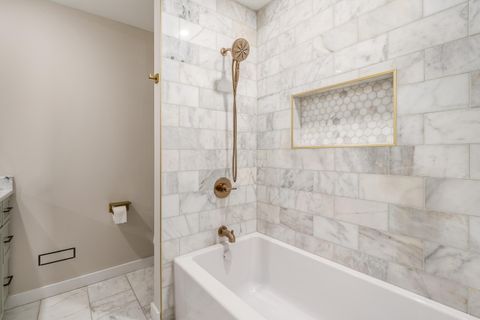 Tiny photo for 1909 Inchcliff Road, Columbus, OH 43221 (MLS # 225039554)