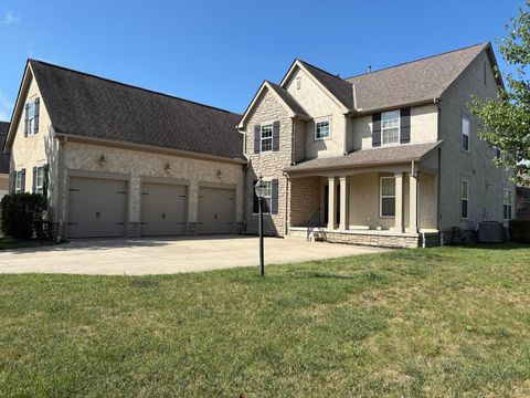 Photo of 5747 Glendavon Place, Dublin, OH 43016 (MLS # 225032052)