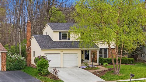 Photo of 3040 Woodloop Lane, Columbus, OH 43204 (MLS # 226011892)