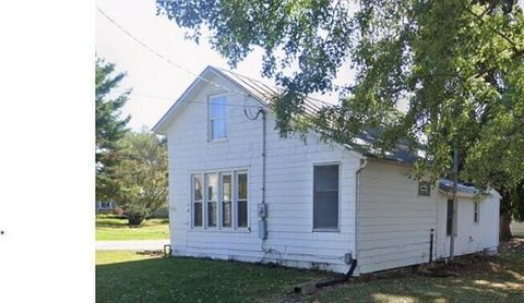 Photo of 211 W Union Street, Mount Gilead, OH 43338 (MLS # 226000200)