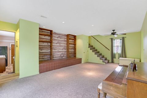 Tiny photo for 110 Walnut Street, Sunbury, OH 43074 (MLS # 226000743)