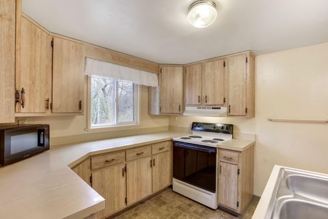 Tiny photo for 110 Walnut Street, Sunbury, OH 43074 (MLS # 226000743)