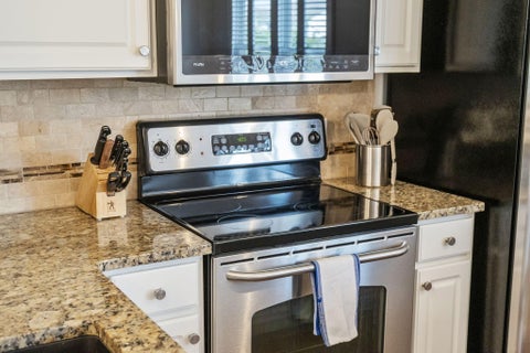 Tiny photo for 6016 Turnwood Drive 706 #706, Westerville, OH 43081 (MLS # 226022096)