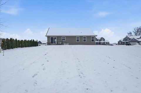 Tiny photo for 42 Fieldcrest Drive, Centerburg, OH 43011 (MLS # 225044995)