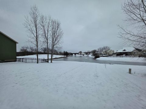 Tiny photo for 42 Fieldcrest Drive, Centerburg, OH 43011 (MLS # 225044995)