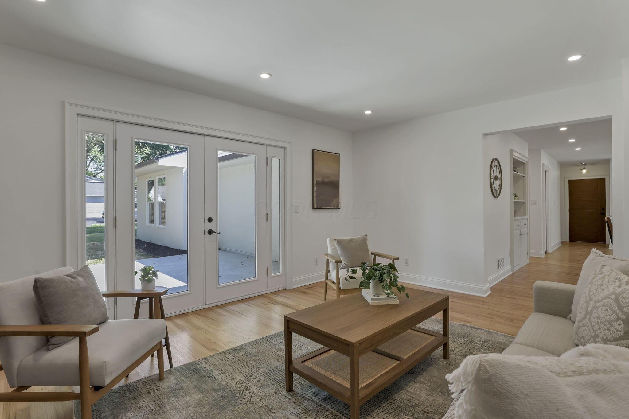 Columbus, Ohio 43220, United States, 4 Bedrooms Bedrooms, ,3 BathroomsBathrooms,Residential,Active,181106