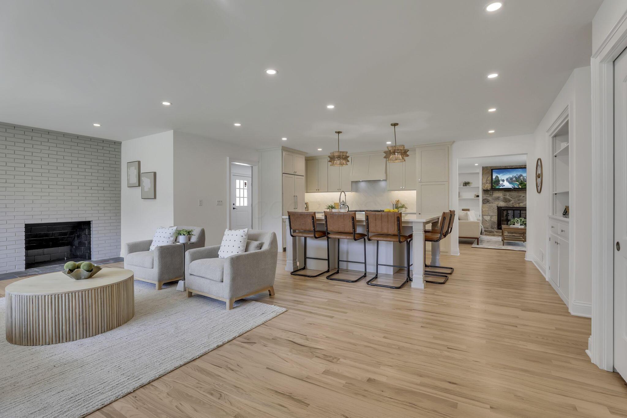 Columbus, Ohio 43220, United States, 4 Bedrooms Bedrooms, ,3 BathroomsBathrooms,Residential,Active,181106