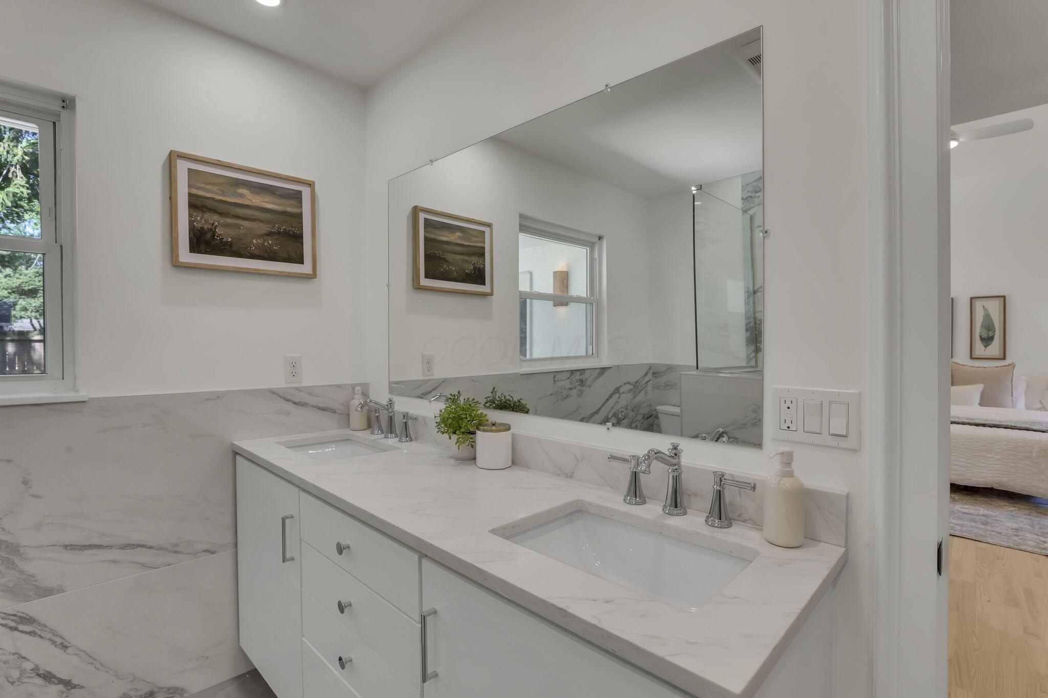 Columbus, Ohio 43220, United States, 4 Bedrooms Bedrooms, ,3 BathroomsBathrooms,Residential,Active,181106