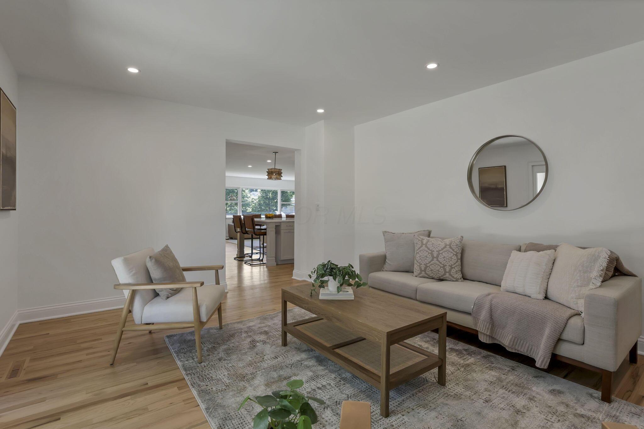 Columbus, Ohio 43220, United States, 4 Bedrooms Bedrooms, ,3 BathroomsBathrooms,Residential,Active,181106